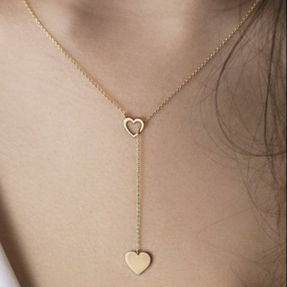 Jewelry - DANGLE HEART NECKLACE